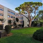 Magnifique Dans Avec Piscine Apartman *