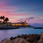 Magnifique Dans Avec Piscine Apartman Antibes