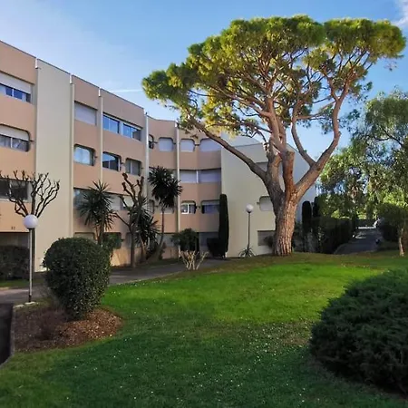 Magnifique Dans Avec Piscine Appartement *