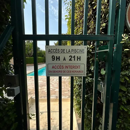 Magnifique Dans Avec Piscine Apartment