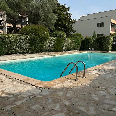 Apartman Magnifique Dans Avec Piscine Antibes