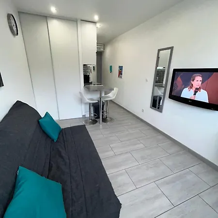 Apartment Magnifique Dans Avec Piscine