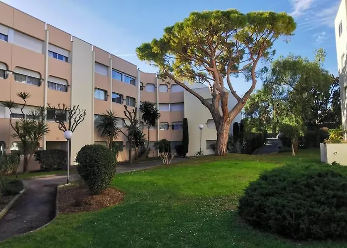 Magnifique Dans Résidence Avec Piscine Appartement *