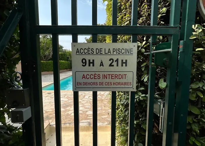 Magnifique Dans Avec Piscine Apartman