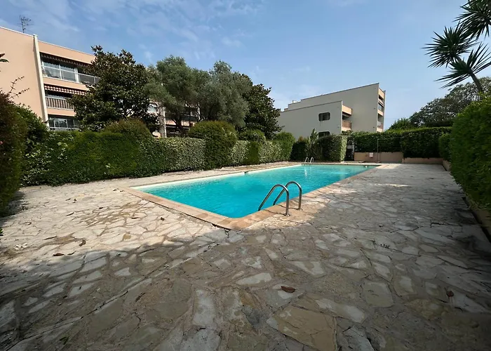 Magnifique Dans Avec Piscine Apartman