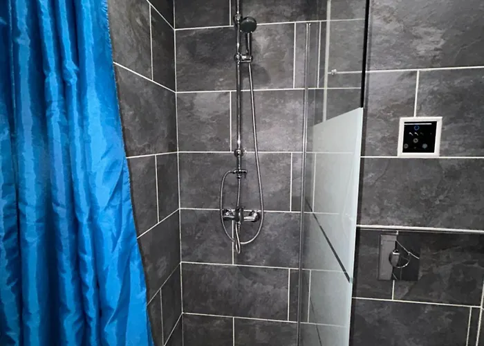 Appartement Magnifique Dans Résidence Avec Piscine Antibes